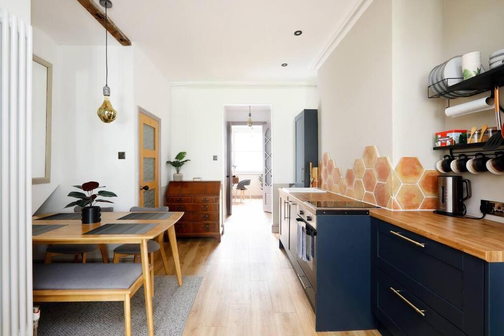 Stunning 2 Bedroom Flat 8Min Walk From The Beach Hove Extérieur photo