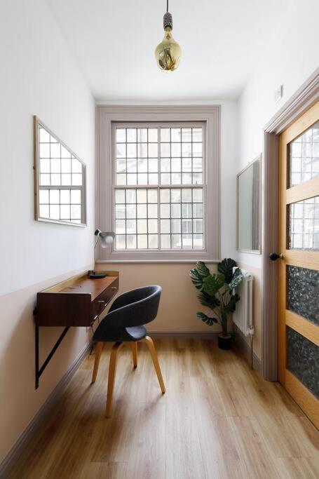 Stunning 2 Bedroom Flat 8Min Walk From The Beach Hove Extérieur photo