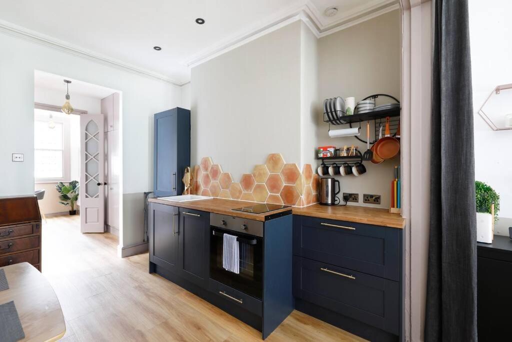 Stunning 2 Bedroom Flat 8Min Walk From The Beach Hove Extérieur photo