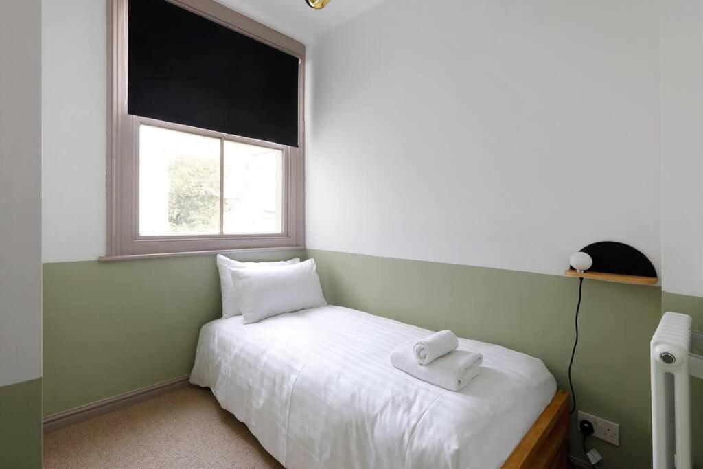 Stunning 2 Bedroom Flat 8Min Walk From The Beach Hove Extérieur photo