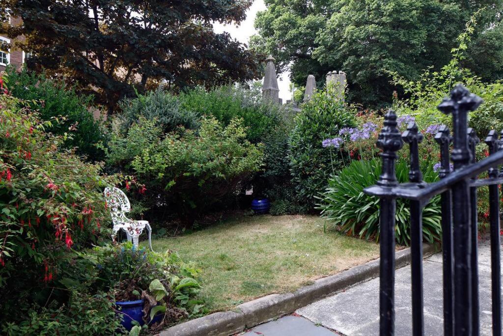 Stunning 2 Bedroom Flat 8Min Walk From The Beach Hove Extérieur photo